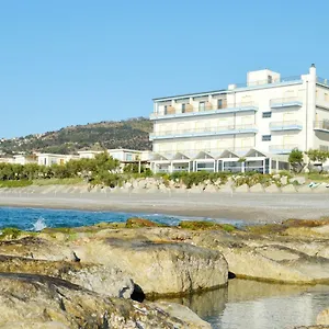 Hotel Caponettuno Frontemare, Capo dʼOrlando
